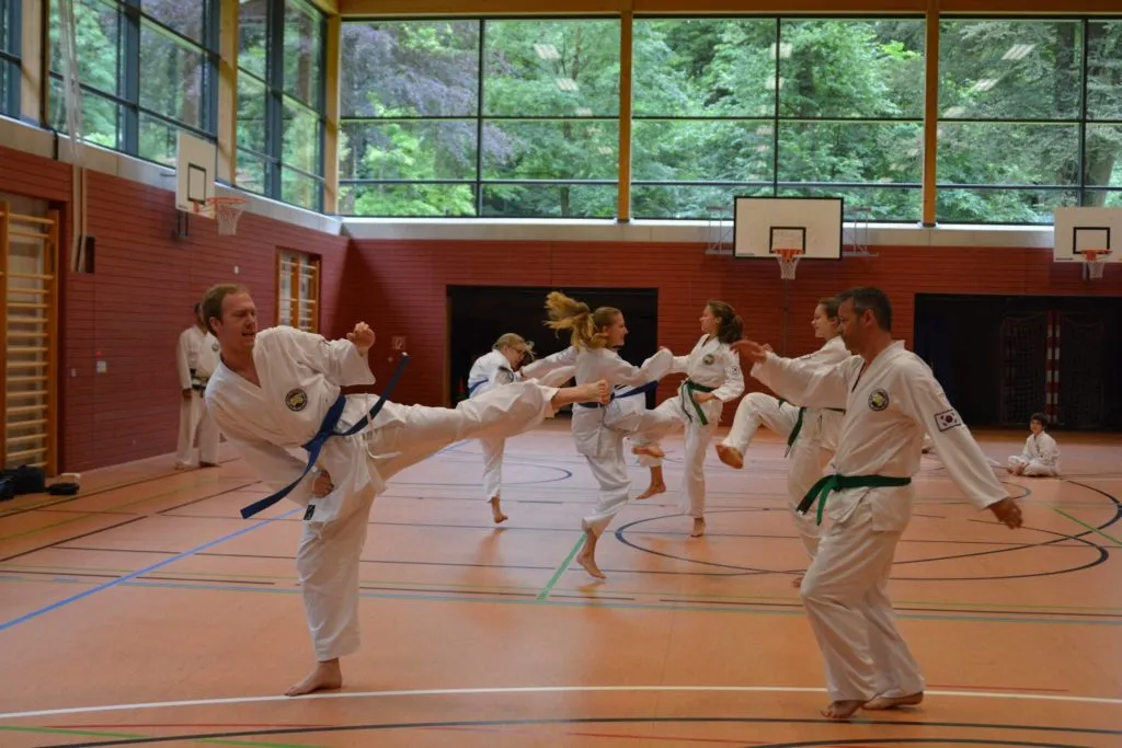 Taekwon-Do Schüler bei der Gürtelprüfung in Bad Reichenhall