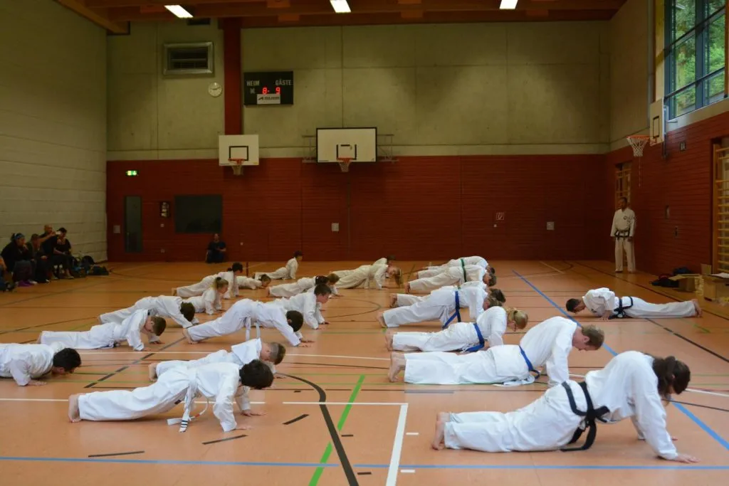 Taekwon-Do Schüler bei der Gürtelprüfung in Bad Reichenhall