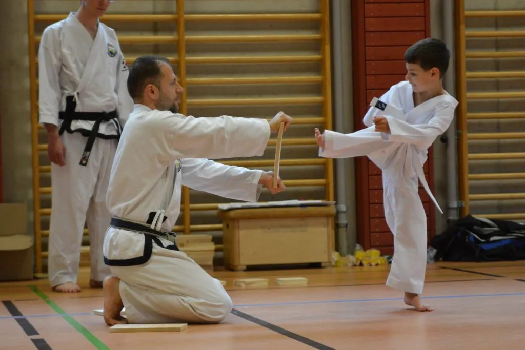 Taekwon-Do Schüler bei der Gürtelprüfung in Bad Reichenhall