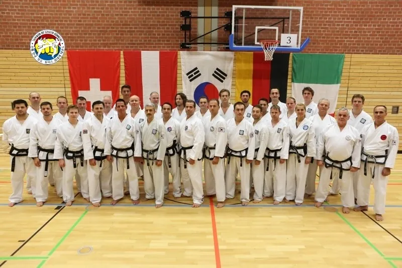 Taekwondo-Sportler beim internationalen Städteturnier in Bad Reichenhall
