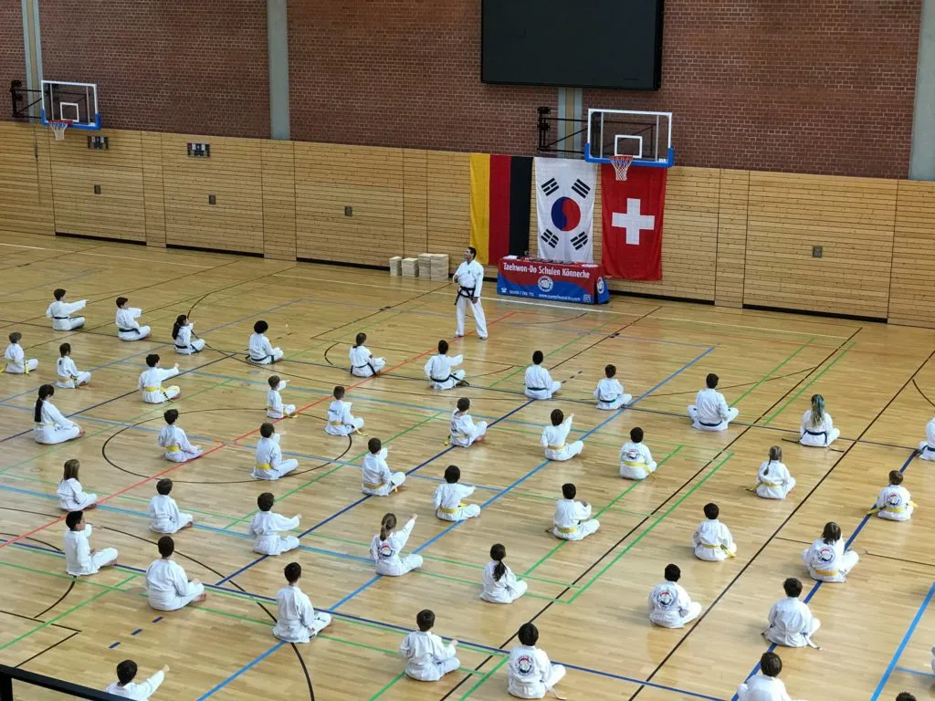 Taekwon-Do Schüler und Trainer bei einem Lehrgang in Bad Reichenhall