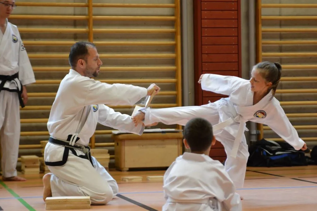 Taekwon-Do Schüler bei der Gürtelprüfung in Bad Reichenhall