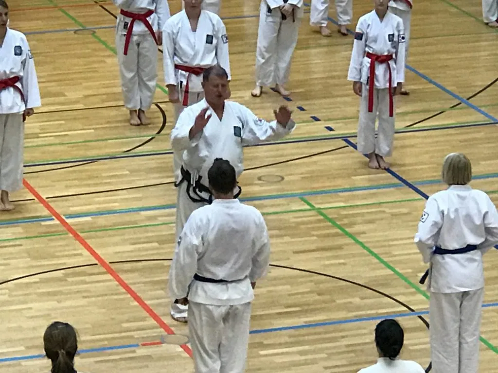 Taekwon-Do Schüler und Trainer bei einem Lehrgang in Bad Reichenhall