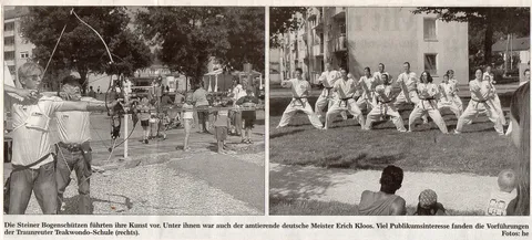 Bildseite Traunreuter Anzeiger vom 5. August 2002: links die Steiner Bogenschützen, rechts die Traunreuter Taekwondo-Schule in Kampfstellung vor Wohnblocks und Publikum