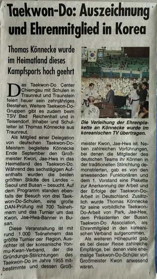 Zeitungsartikel „Taekwon-Do: Auszeichnung und Ehrenmitglied in Korea", Wochenblatt vom 18.10.2011