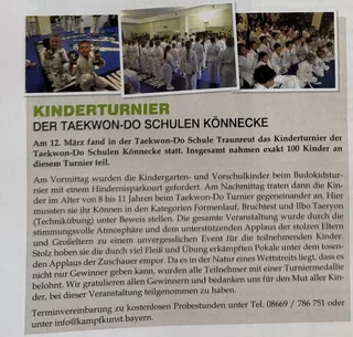 Traunreuter Stadtblatt, April 2016: „Kinderturnier der Taekwon-Do Schulen Könnecke" mit drei Fotos von Pokalübergabe, Antreten und wartenden Kindern in weißen Doboks