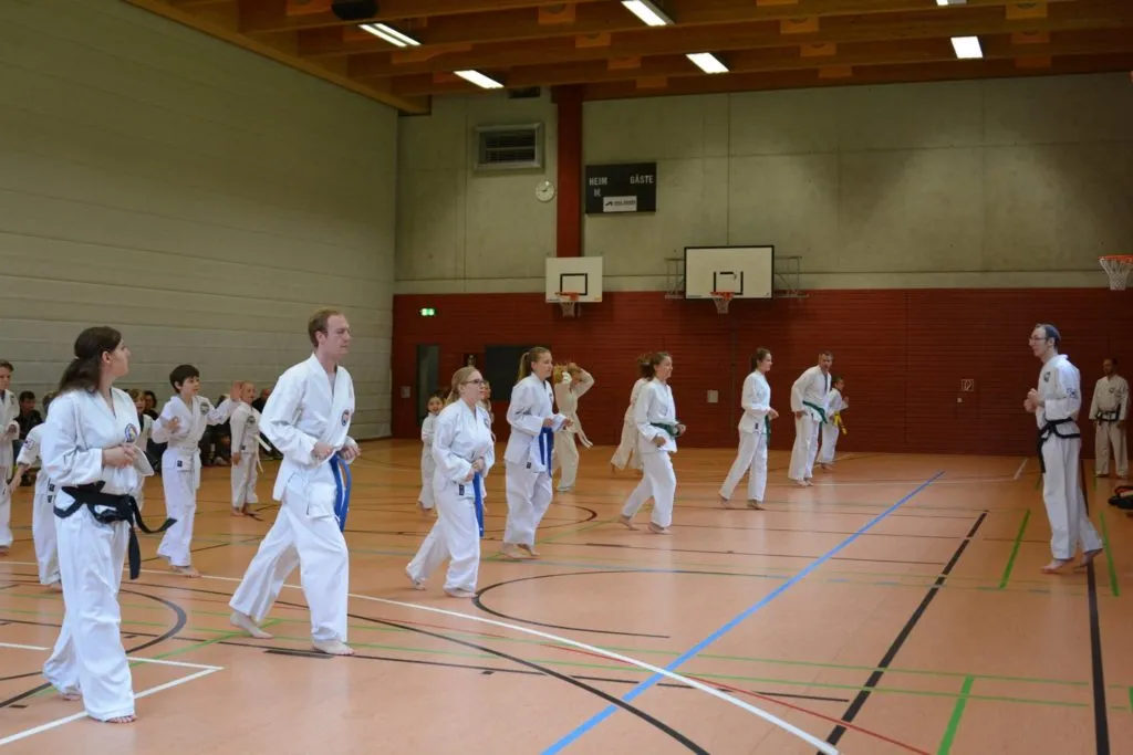 Taekwon-Do Schüler bei der Gürtelprüfung in Bad Reichenhall