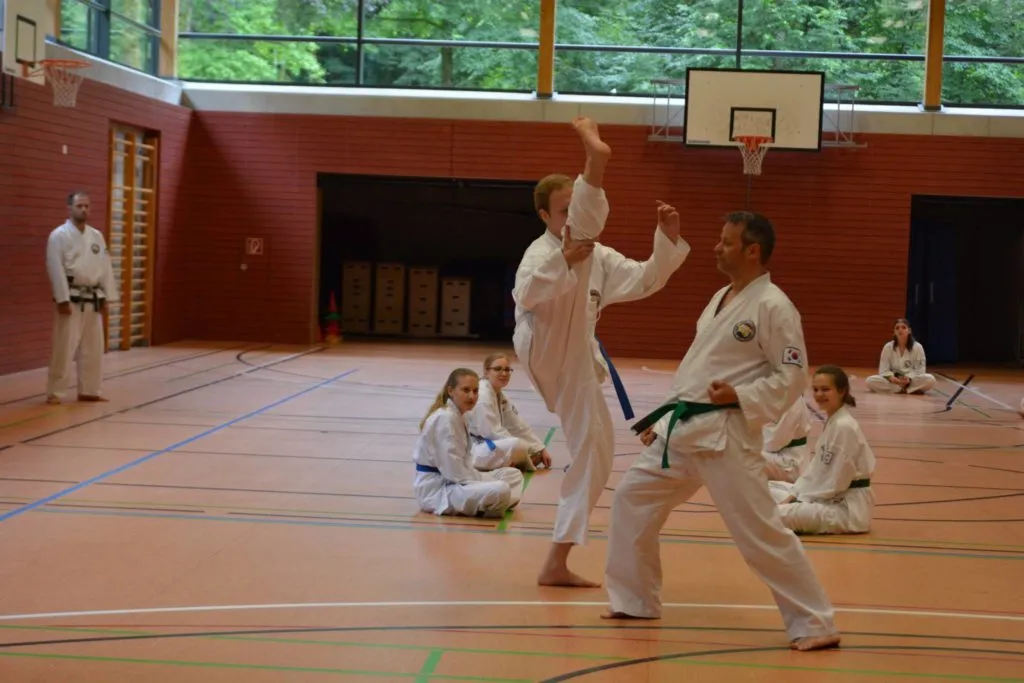 Taekwon-Do Schüler bei der Gürtelprüfung in Bad Reichenhall