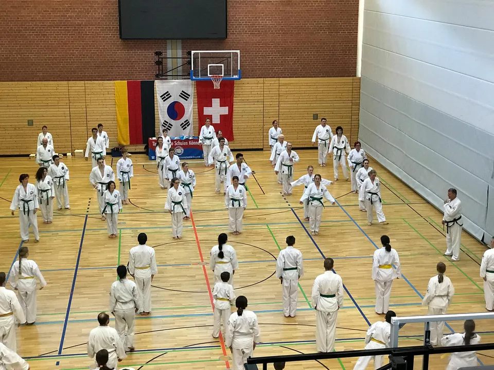 Taekwon-Do Schüler und Trainer bei einem Lehrgang in Bad Reichenhall