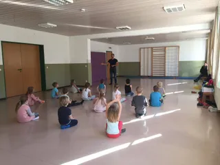 Eigenschutz spielerisch lernen im Kindergarten Tengling